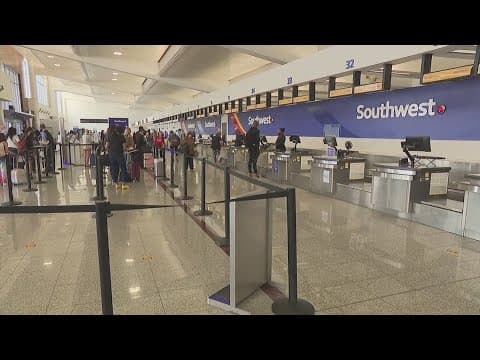 Southwest changes refund rules for plus-size passenger seats