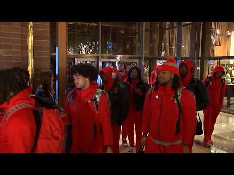 Ohio State Buckeyes arrive in Texas for the Cotton Bowl