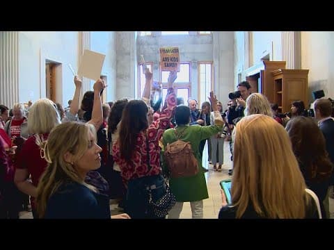Tennessee bill would arm teachers in classrooms