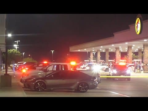 Off-duty officer shoots shoplifting suspect outside Texas City Buc-ees