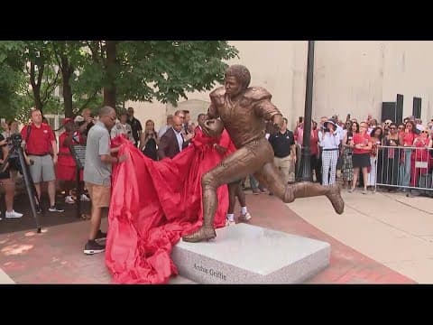 Ohio State unveils statue of Archie Griffin to celebrate anniversary of first Heisman Trophy