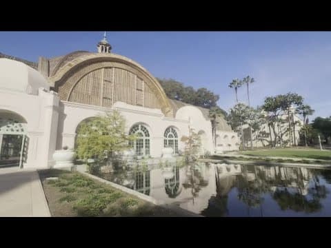 Botanic building has its grand reopening during 'December Nights'