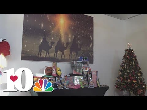 Hola Hora Latina gives children gifts to celebrate Three Kings Day