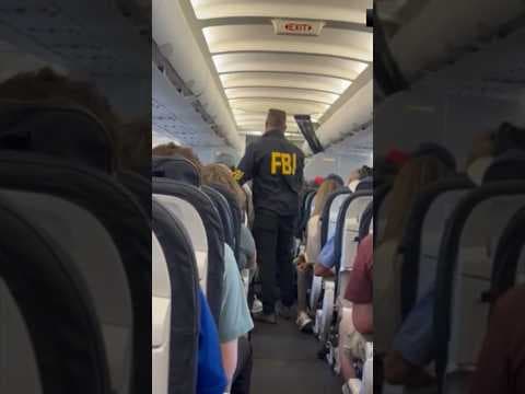 Video captures Terrell Davis getting handcuffed on United Airlines flight