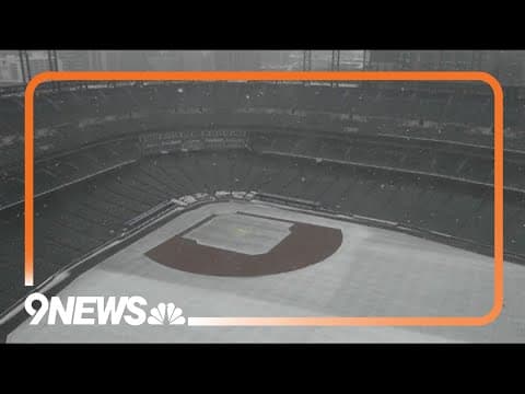 Snow, rain fall in Denver metro area in Colorado autumn storm