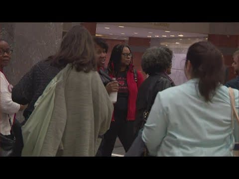 DCPS teachers negotiate with school district for new contract