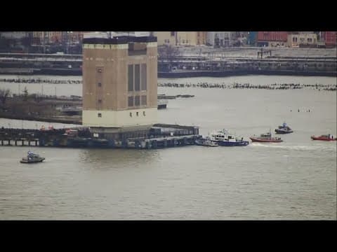 Six killed in helicopter crash in the Hudson River in New York City, an AP source says