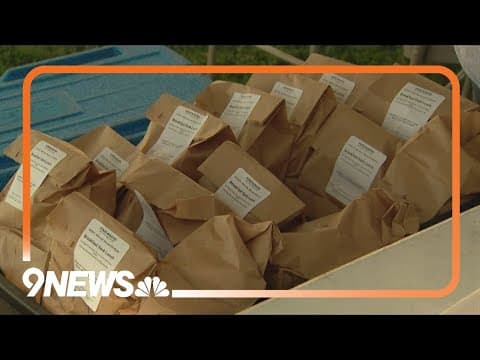 Mobile food pantry feeds kids in summer