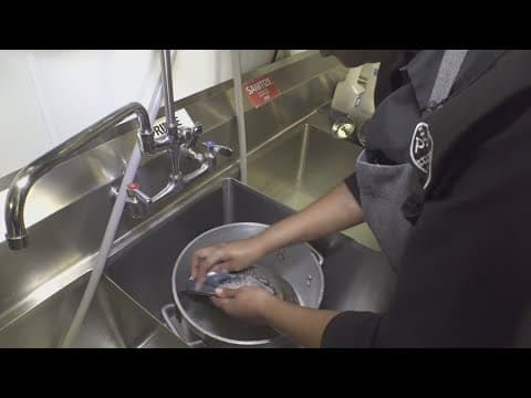 Jefferson Parish business owners struggle to serve customers without water