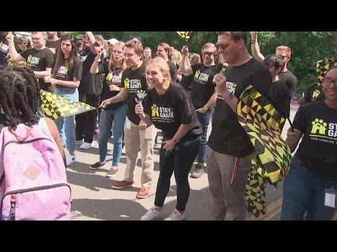 Columbus Crew help send off elementary school students for summer break