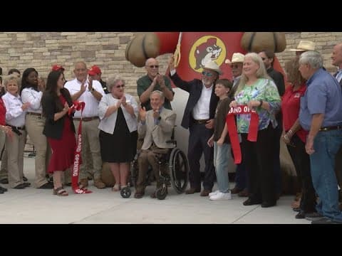 Buc-ee's opens newest, biggest location in Texas