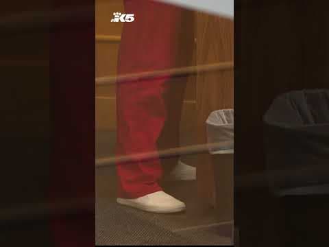 Man sentenced to 31 years for killing wife at tavern