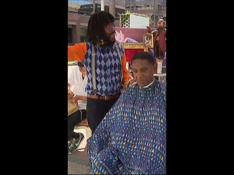 Indianapolis native in Los Angeles brings barbershop to the streets