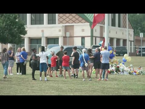 Community mourns Georgia school shooting victims