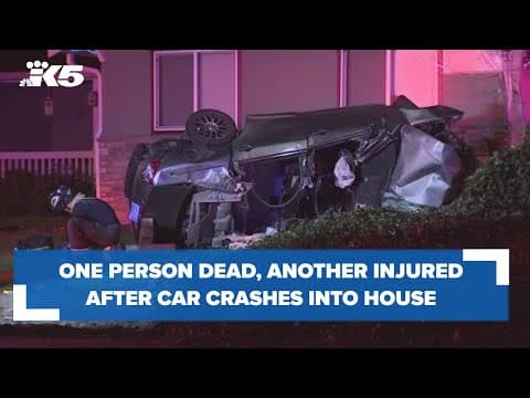 BREAKING: Car crashes into house in Spanaway