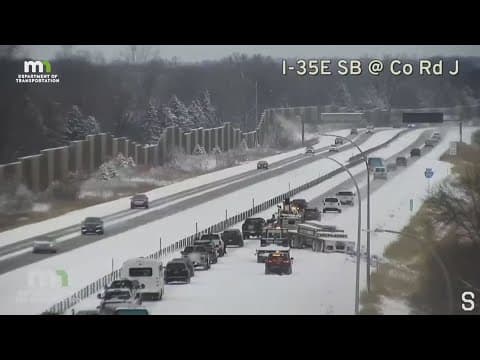 Winter weather causes delays in holiday travel in Wisconsin, Minnesota