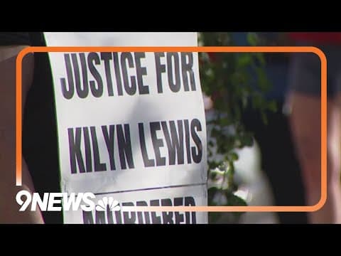 Justice advocates rally at Aurora City Council meeting for man shot by Aurora police