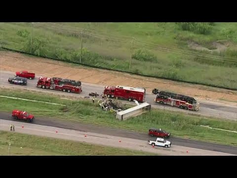 Fatal crash shuts down NB lanes on U.S. 287 in Midlothian in North Texas