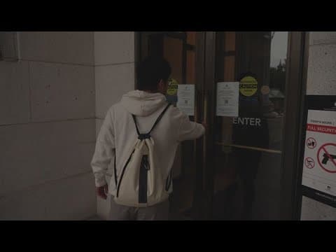 Government shutdown now impacting national zoo, Smithsonian museums