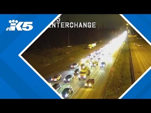 Person hit, killed when crossing I-5 in Federal Way