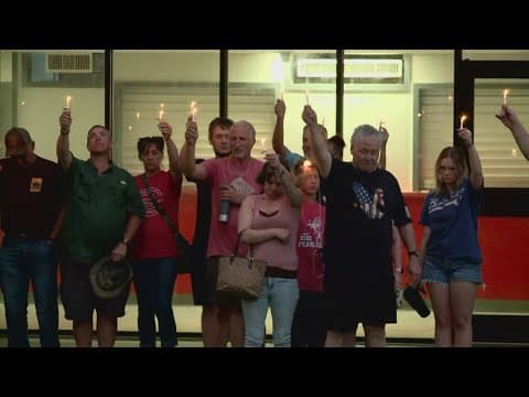 Candlelight vigil held for Loranger victims