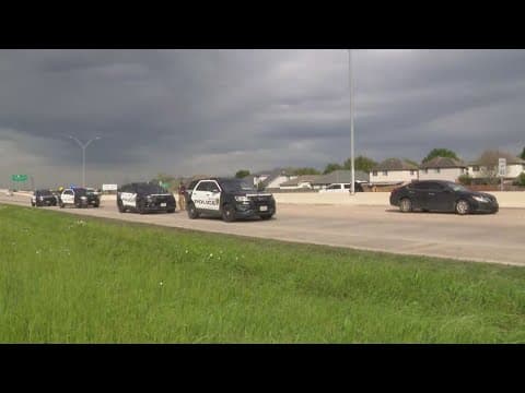 Man shot multiple times in possible road rage on Fort Bend Parkway Toll Road, police say