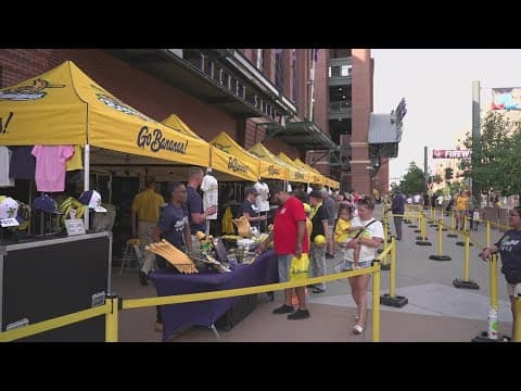 Savannah Bananas fans turn out for 2 sold-out games at Coors Field