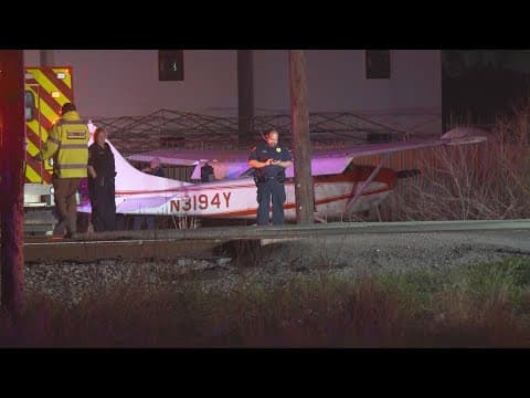 HPD: Small plane makes emergency landing in east Houston