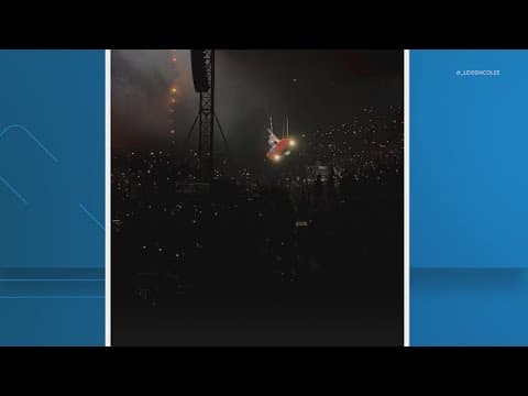 Apparent malfunction during Beyoncé concert at NRG Stadium had fans holding their breath