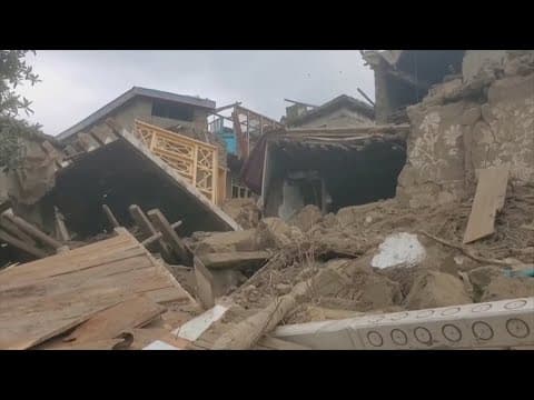 Earthquake in eastern Afghanistan destroys villages and kills 800 people