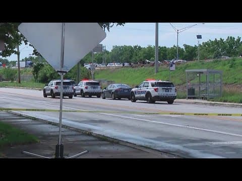 Columbus police: Suspect dead, officer injured in exchange of gunfire following robbery, police purs