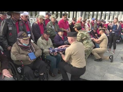 More than 200 central Ohio veterans take Honor Flight to Washington DC
