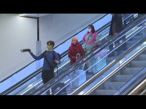 AAA says Thanksgiving air travel to be highest since 2005