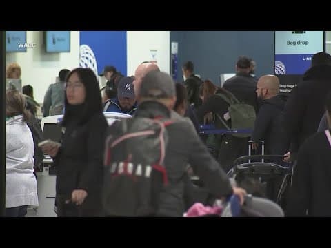 Trump scraps Biden plan to force airlines to pay stranded travelers