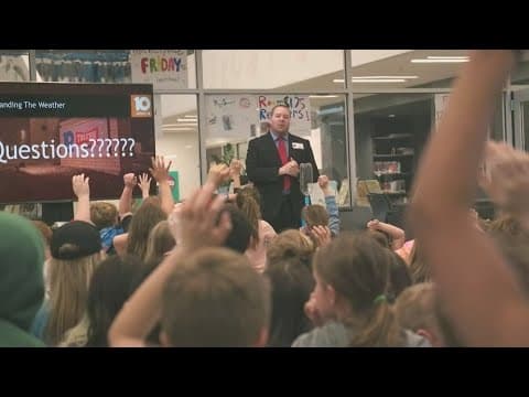 10TV Meteorologist Michael Behrens teaches kids about the weather!