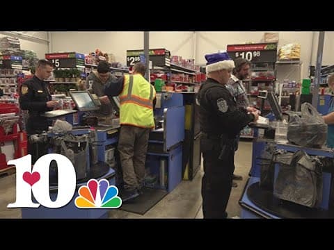 Sevierville Police spread holiday cheer