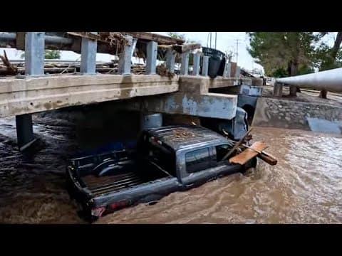 2 killed, hundreds rescued after severe flooding in New Mexico
