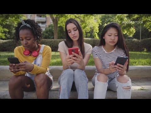 Hurst Euless Bedford ISD board to review data on cell phone use in its secondary schools