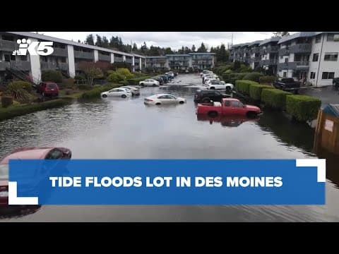 Tide floods lot in Des Moines