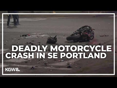 Motorcycle rider killed, passenger severely injured in Southeast Portland crash
