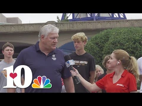 UT diving coach, special Olympians take part in a parade celebrating Tennessee athletes