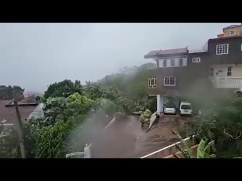 Hurricane Beryl slams Jamaica as a Cat. 4 storm