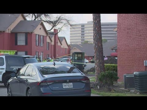 Worker dead after trench collapses along Bissonnet Street, HFD says