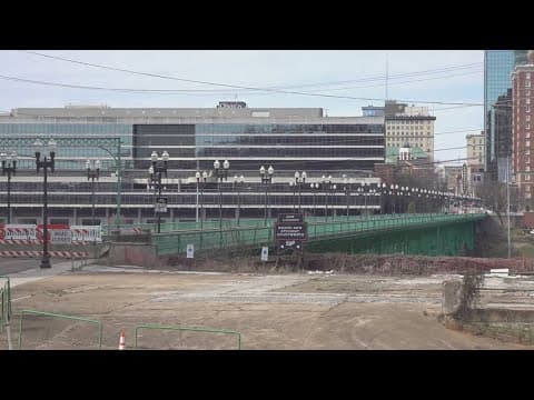 Knoxville begins repairs on Gay Street Bridge for pedestrians