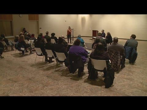 After failed snow plowing plan, St. Paul residents call for meeting with officials