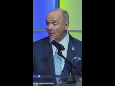 Chuck Lofton receives Lifetime Achievement Award from Downtown Indy Alliance