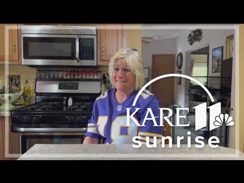 Vikings fan meets Justin Jefferson after going viral for her gameday reactions