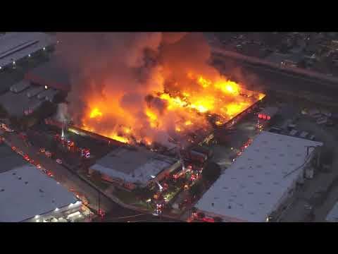 Massive fire at industrial warehouse in Commerce, California
