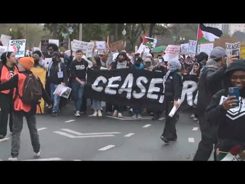 WATCH: Hundreds of protesters march to the White House demanding ceasefire in Gaza