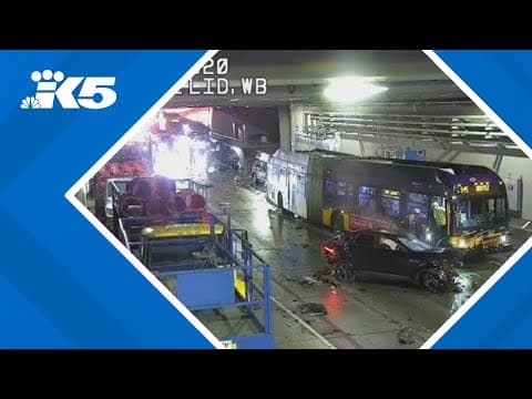 Multi-vehicle crash stops traffic on SR 520 in Seattle